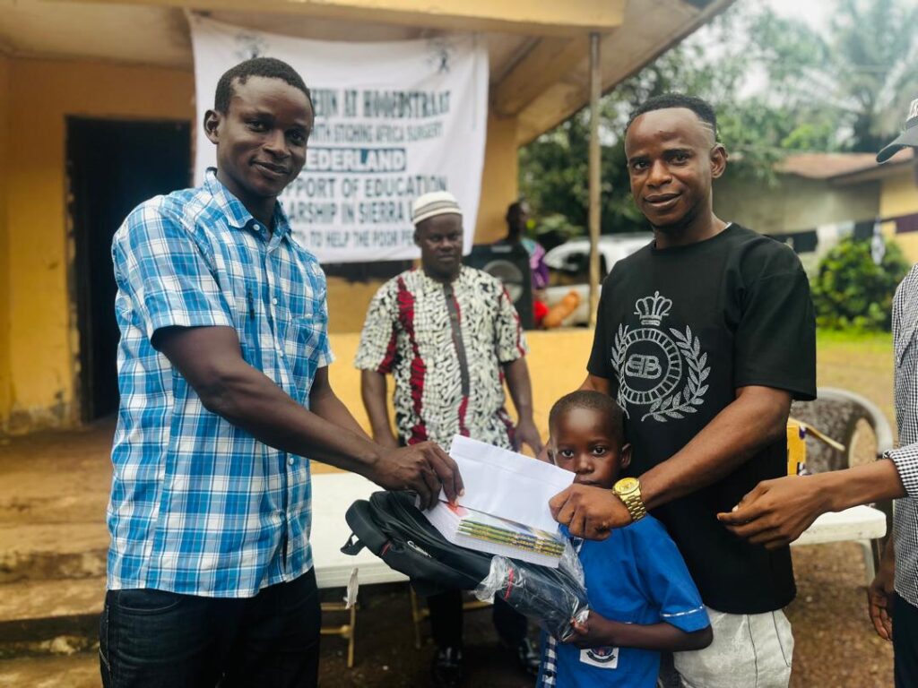schoolkinderen uit Makeni, Sierra Leone